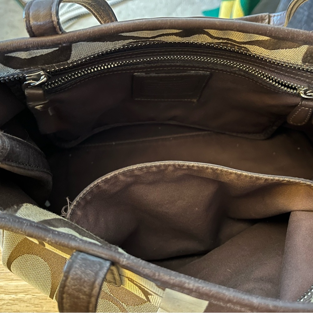 Coach Tan and Brown Signature Shoulder Handbag - Picture 6 of 7